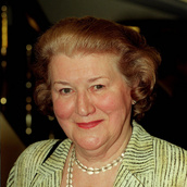 Patricia Routledge
